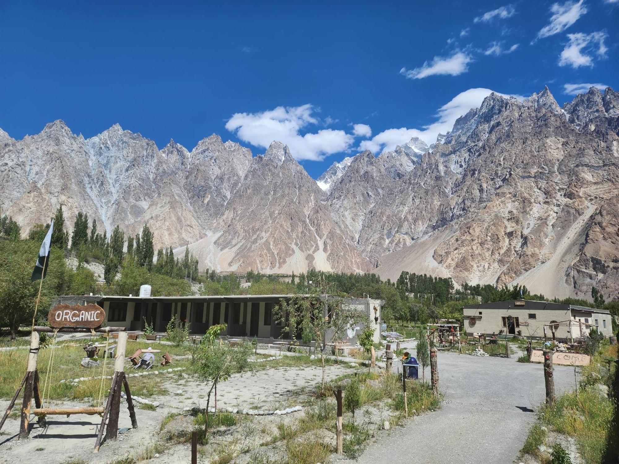 Passu Cones Hotel Pasu Exteriör bild
