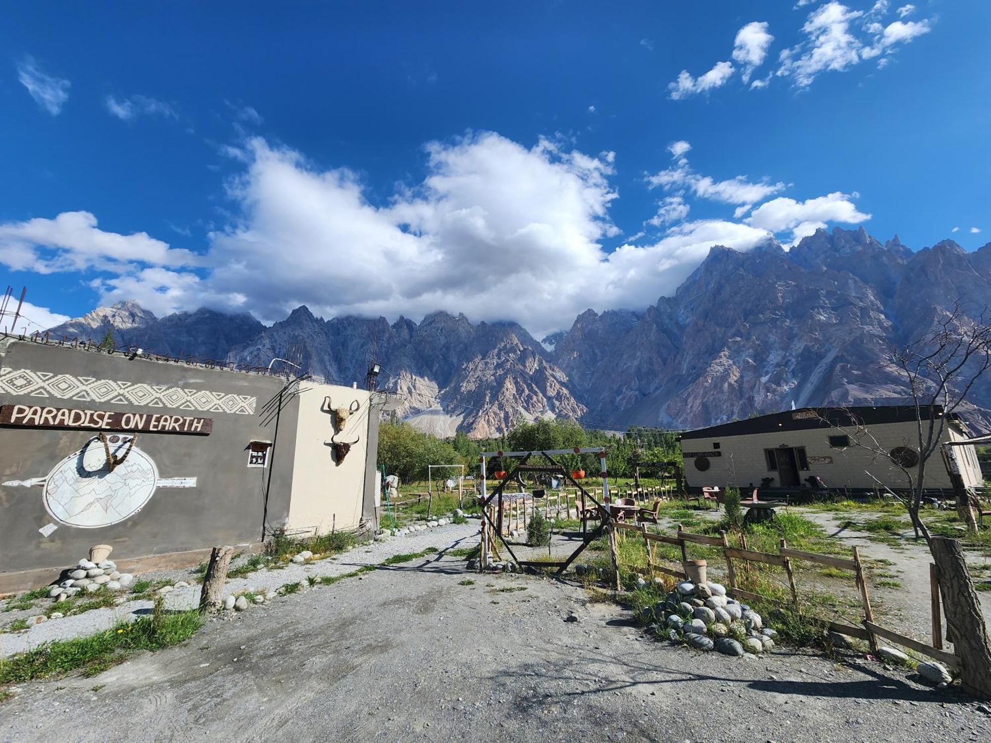 Passu Cones Hotel Pasu Exteriör bild